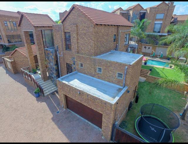 4 BEDROOM HOUSE SOLD IN MEYERSDAL